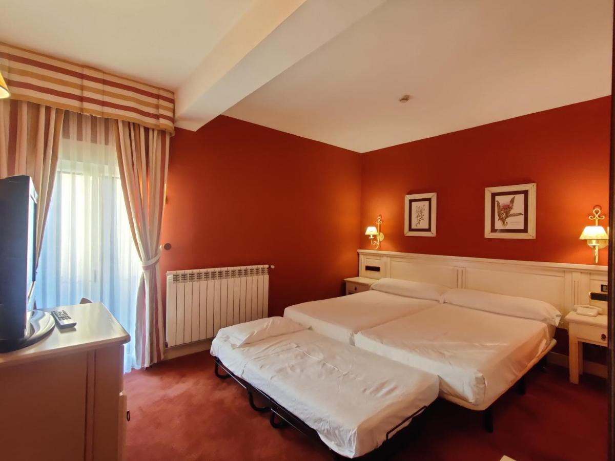 Hotel Leonor Miron Soria Exteriér fotografie